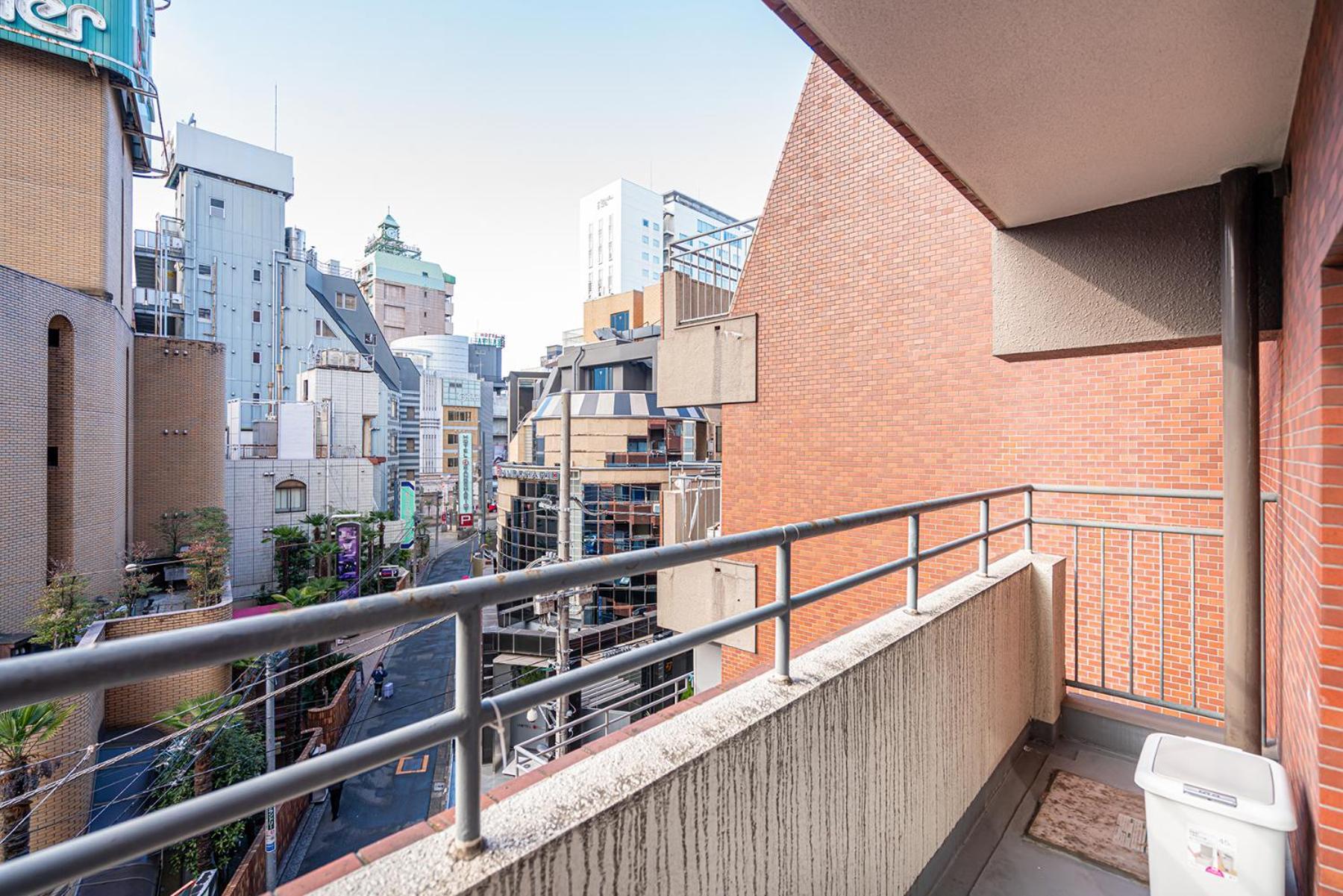 新宿歌舞伎町東新宿站3分钟，徒步伊势丹4分钟免费wi-Fi！ Токио Екстериор снимка